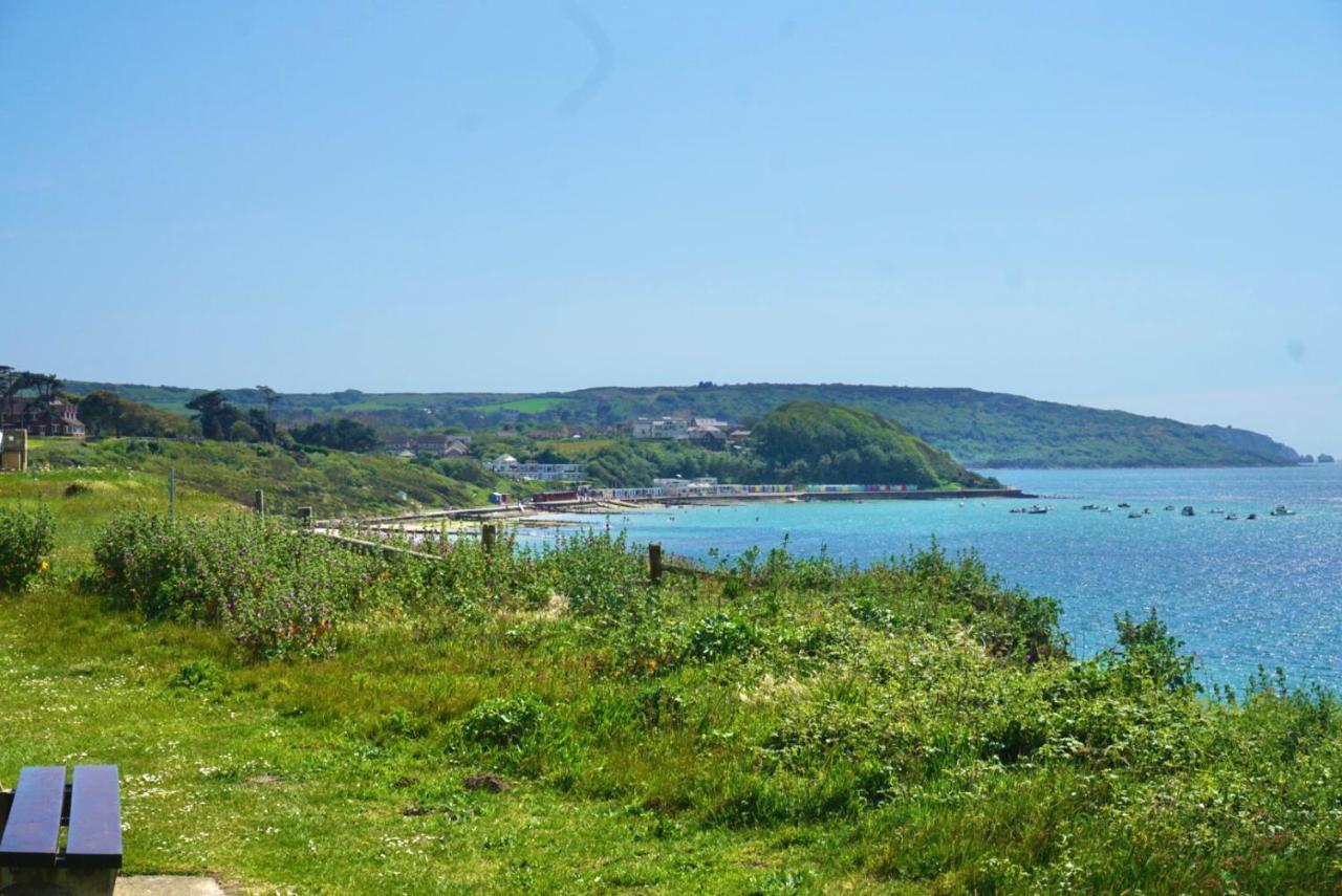 Chine Cottage Self-Catering Coastal Bungalow In Rural West Wight Freshwater Zewnętrze zdjęcie